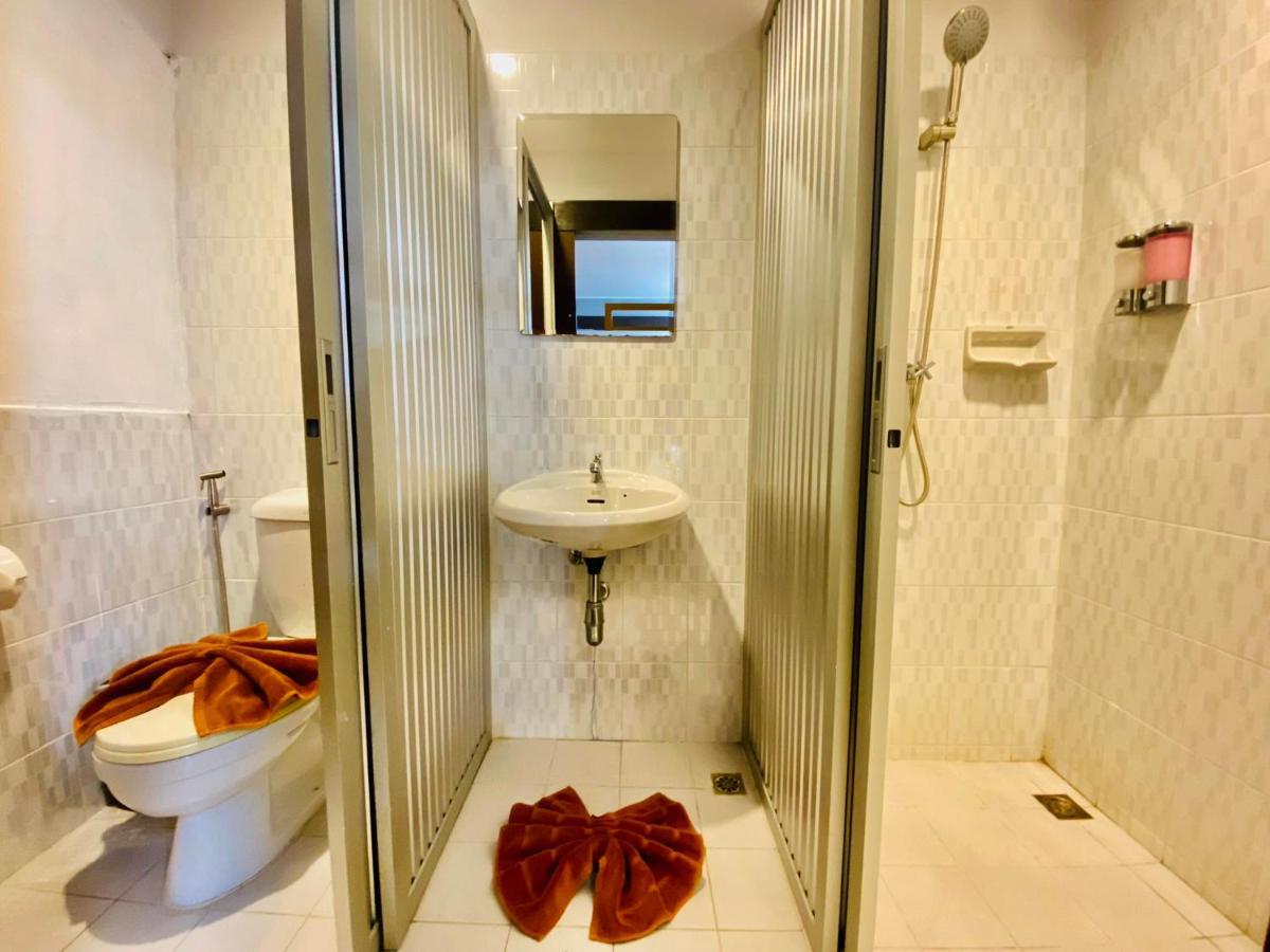 Frutta Hostel Patong Екстер'єр фото