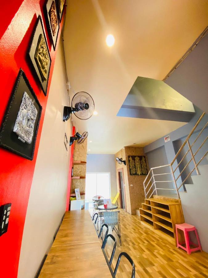 Frutta Hostel Patong Екстер'єр фото