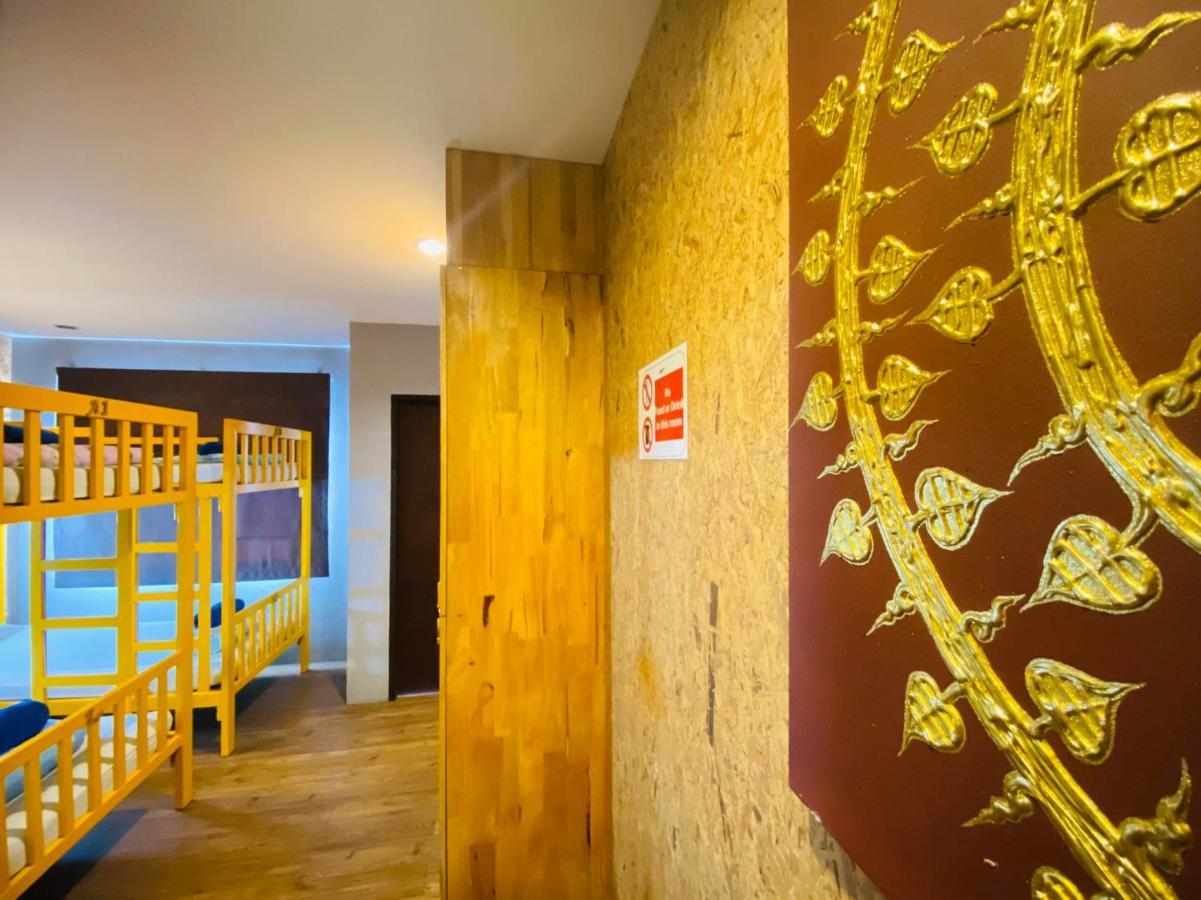 Frutta Hostel Patong Екстер'єр фото