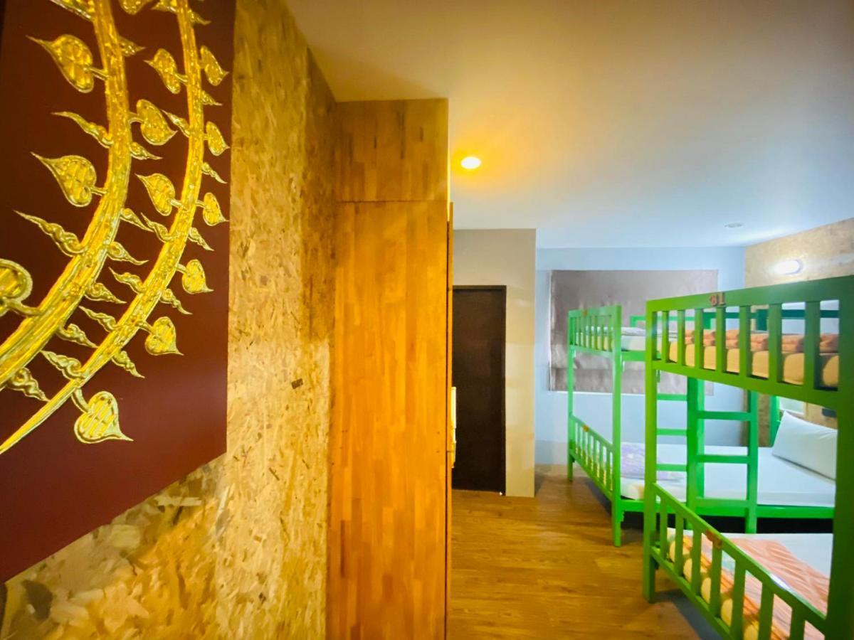 Frutta Hostel Patong Екстер'єр фото