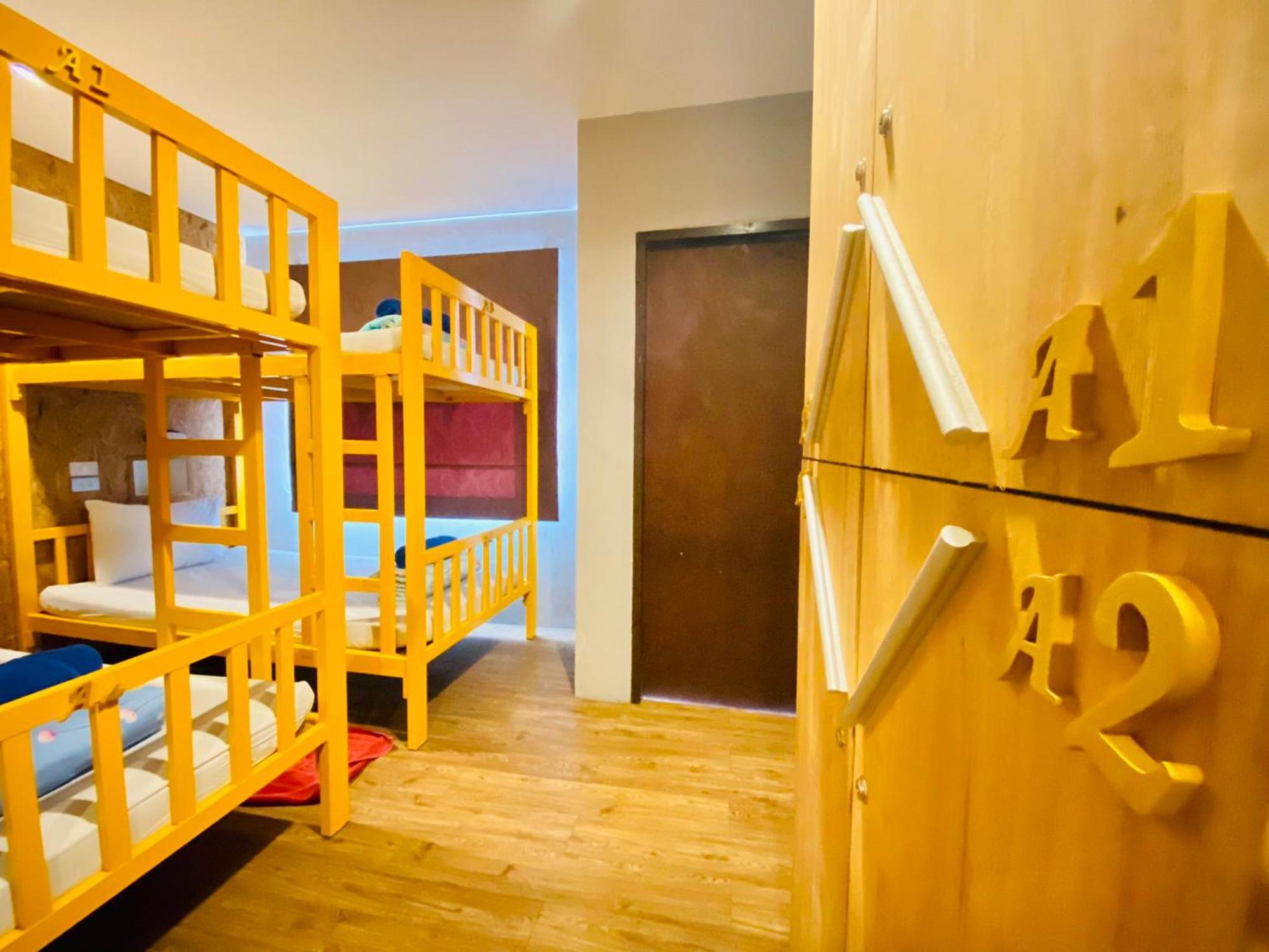 Frutta Hostel Patong Екстер'єр фото